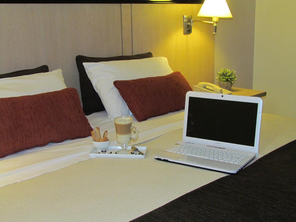 Argentino Hotel เมนโดซา ภายนอก รูปภาพ