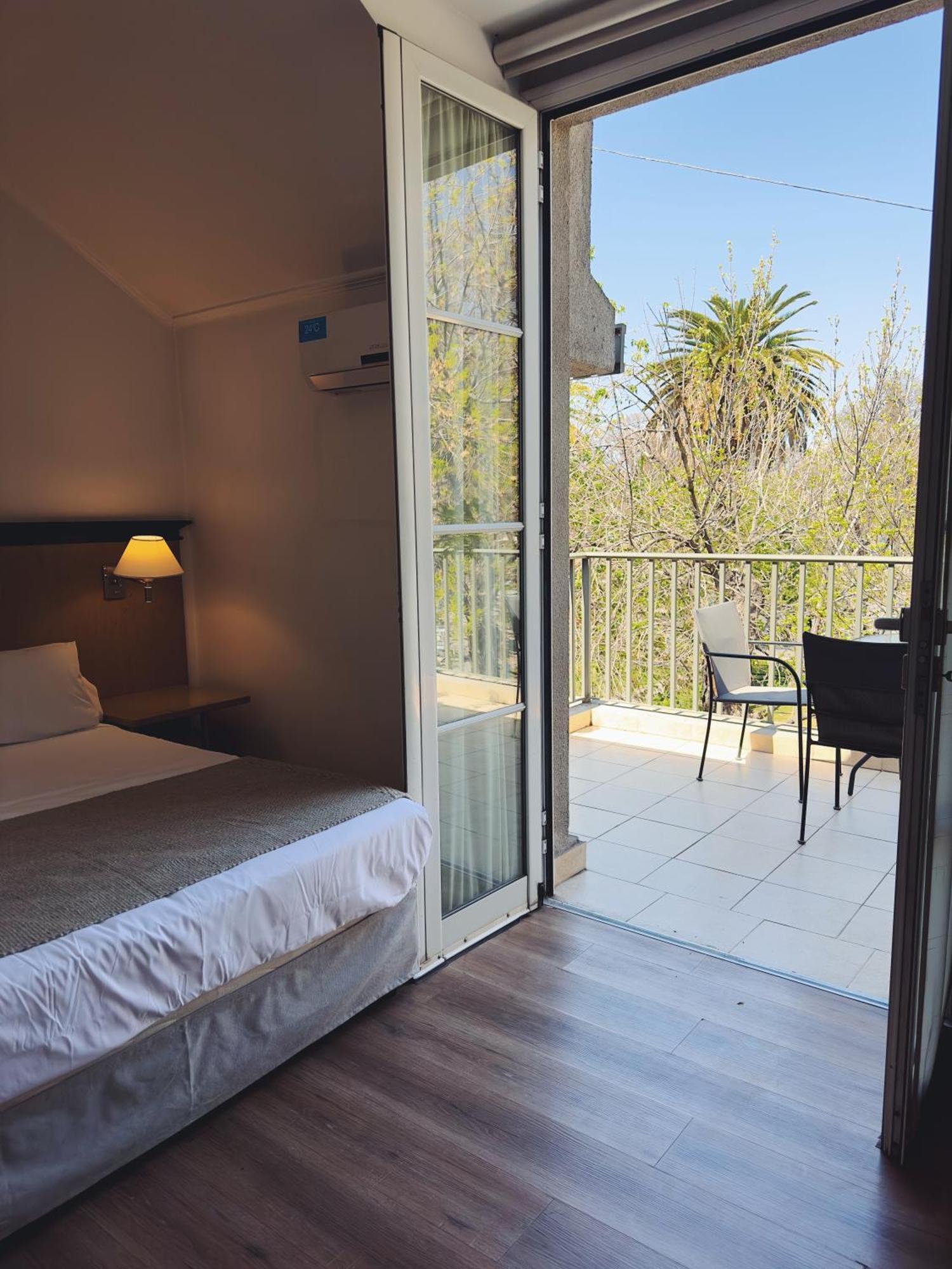 Argentino Hotel เมนโดซา ภายนอก รูปภาพ