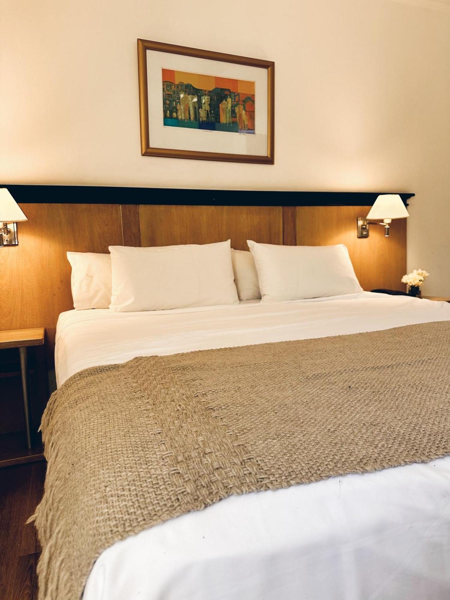 Argentino Hotel เมนโดซา ภายนอก รูปภาพ