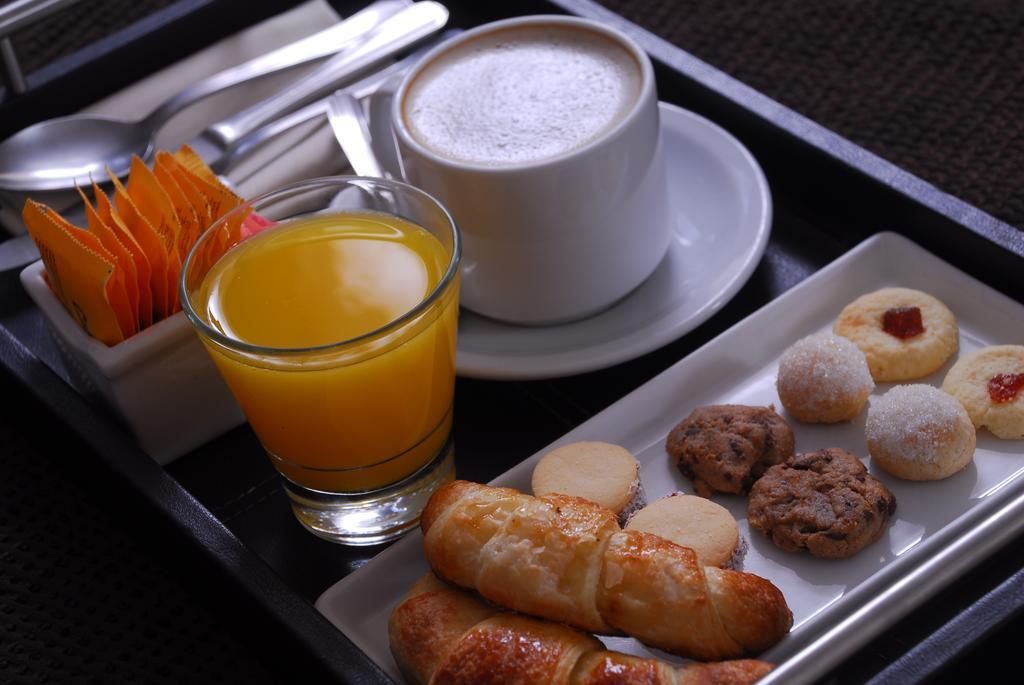 Argentino Hotel เมนโดซา ภายนอก รูปภาพ